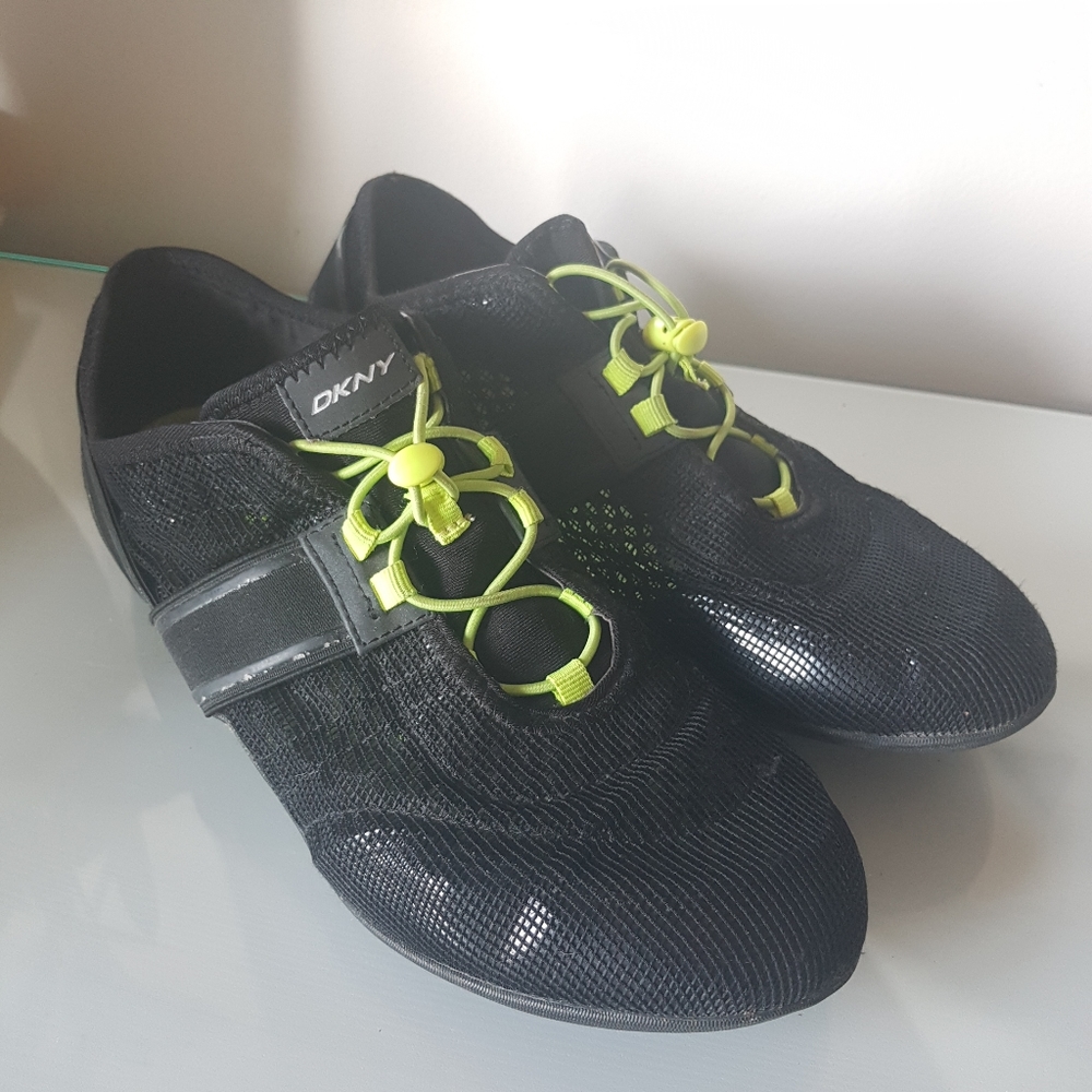 DKNY Runners